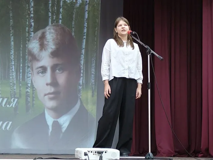 photo_5212938215776521967_y